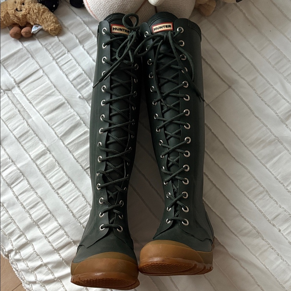 Hunter Women's Dark Green Lace-Up Boots